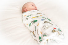 Load image into Gallery viewer, Gift Set: New York City Baby Muslin Swaddle Blanket and Burp Cloth/Bib Combo