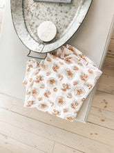 Load image into Gallery viewer, Gift Set: Shrimp&#39;n Grits Baby Muslin Swaddle Blanket and Burp Cloth/Bib Combo