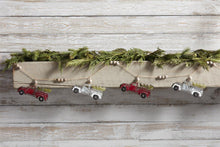 Load image into Gallery viewer, MUD PIE TREE TRUCK GARLAND