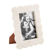 Load image into Gallery viewer, MUD PIE SMALL SCALLOPED MARBLE FRAME