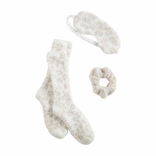 Load image into Gallery viewer, MUD PIE CHENILLE SOCKS GIFT SET CREAM