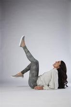 Load image into Gallery viewer, MUD PIE GREEN CAMO ZIGGY LEGGINGS