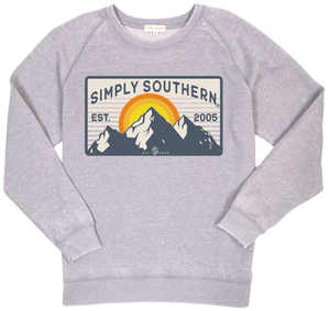 SIMPLY SOUTHERN COLLECTION MOUNTAIN CREW SWEATSHIRT