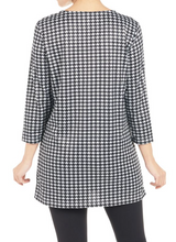 Load image into Gallery viewer, Coco &amp; Carmen Mariana Pocketed Tunic - Black/Grey Houndstooth