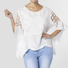 Load image into Gallery viewer, COCO &amp; CARMEN WHITE MALLORY CROCHET TOP