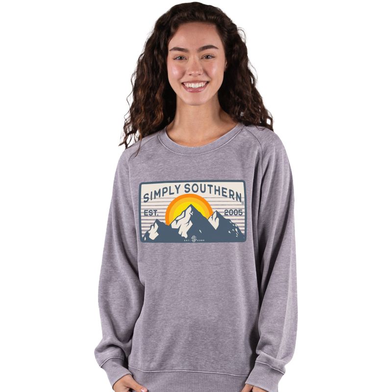 SIMPLY SOUTHERN COLLECTION MOUNTAIN CREW SWEATSHIRT